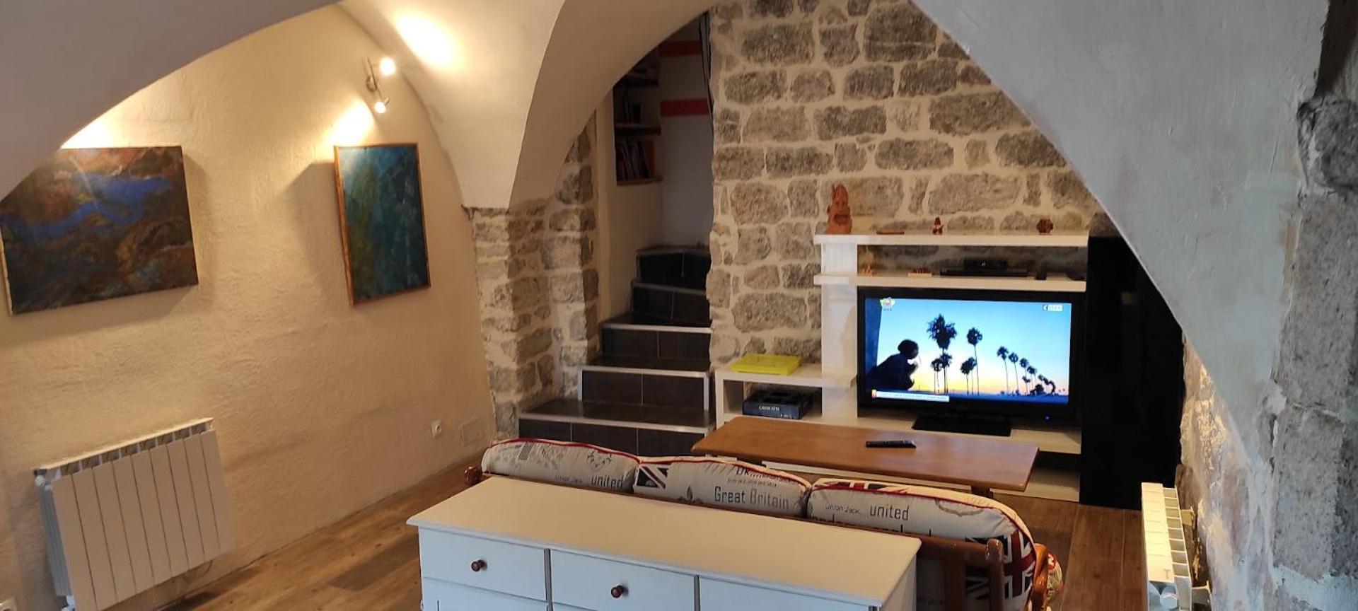 Maison Pierre Et Voute Au Coeur Du Village Балазук Екстериор снимка