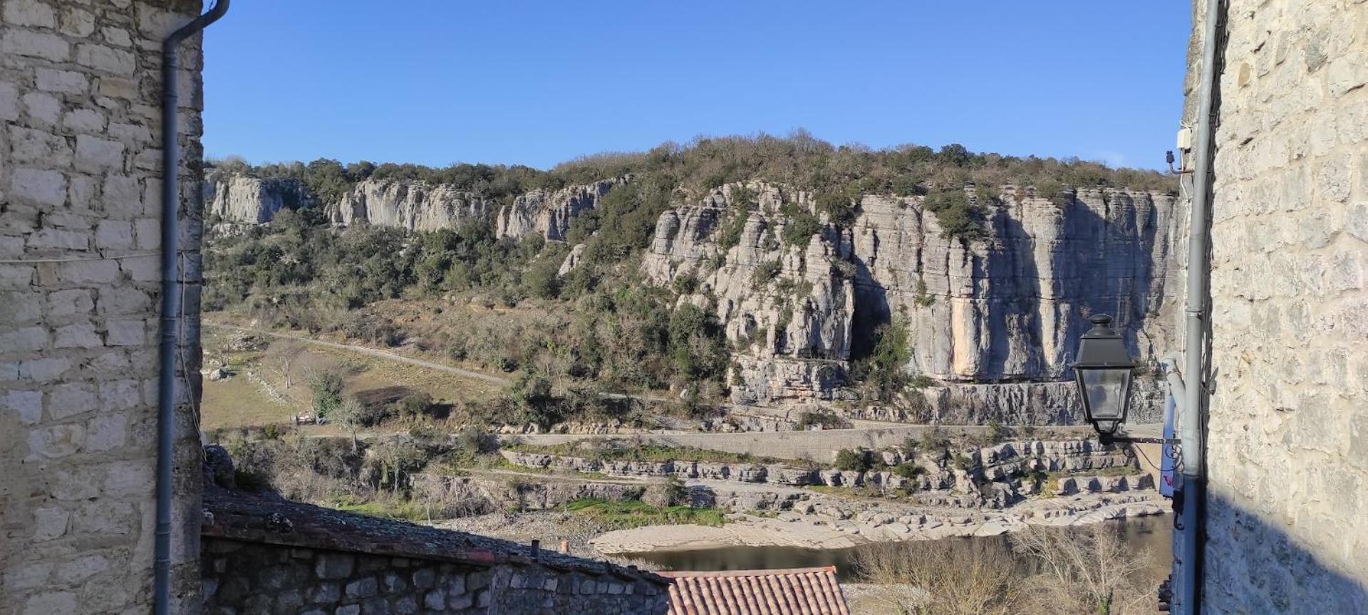 Maison Pierre Et Voute Au Coeur Du Village Балазук Екстериор снимка